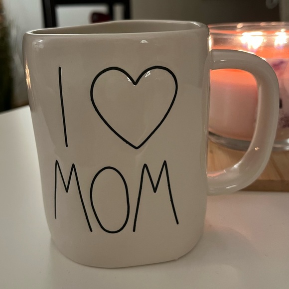 Rae Dunn Other - Rae Dunn “I ❤️Mom” Mug